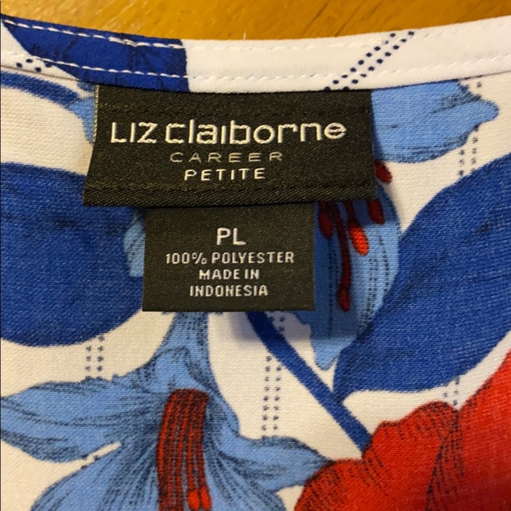 WHITE STRIPE FLORAL TOP!! - Picture 5 of 8